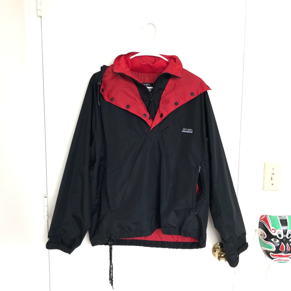 White Sierra Vintage  sturdy rain coat